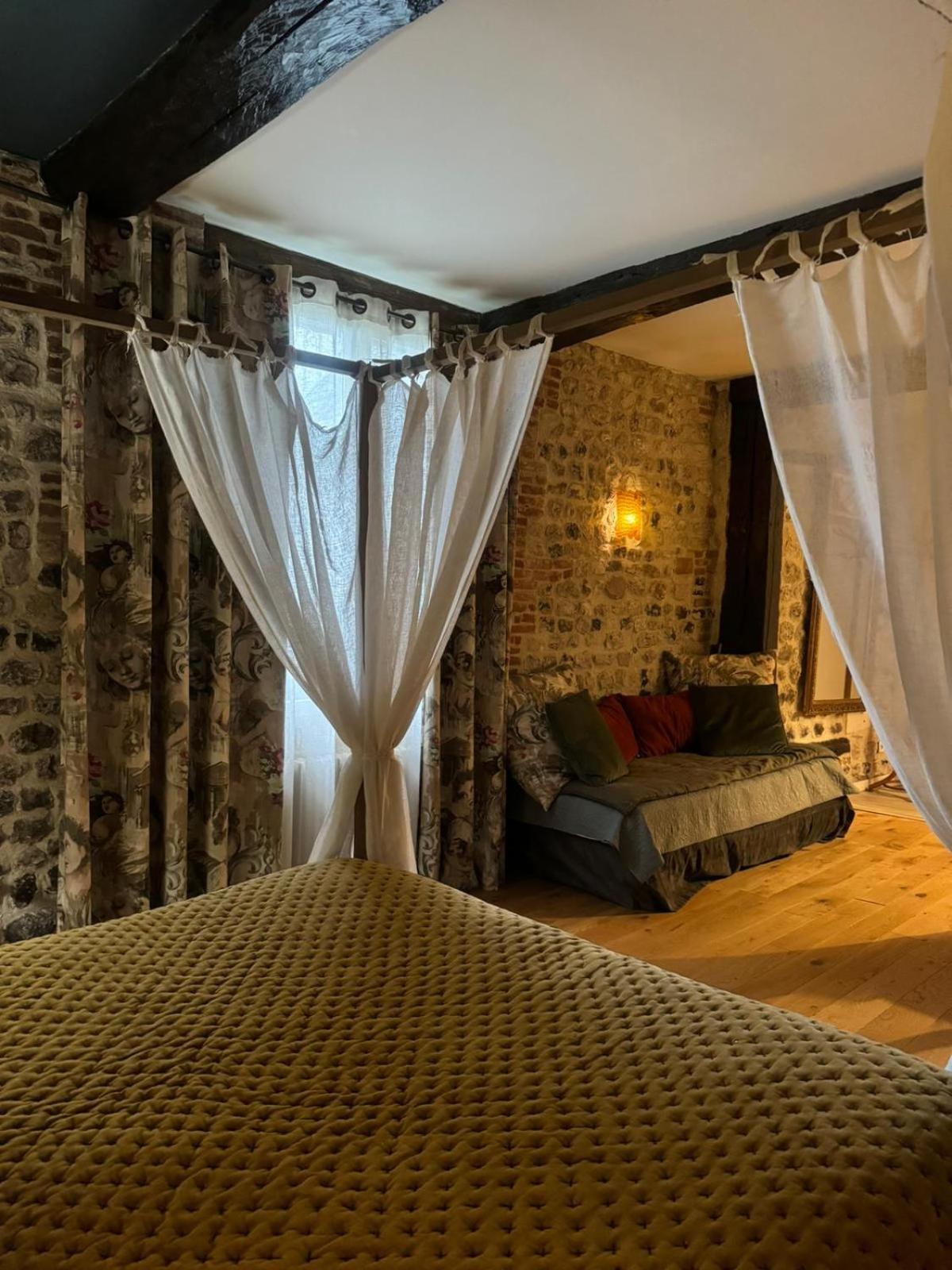 Bed & Breakfast La Cour Sainte Catherine Demeure De Charme