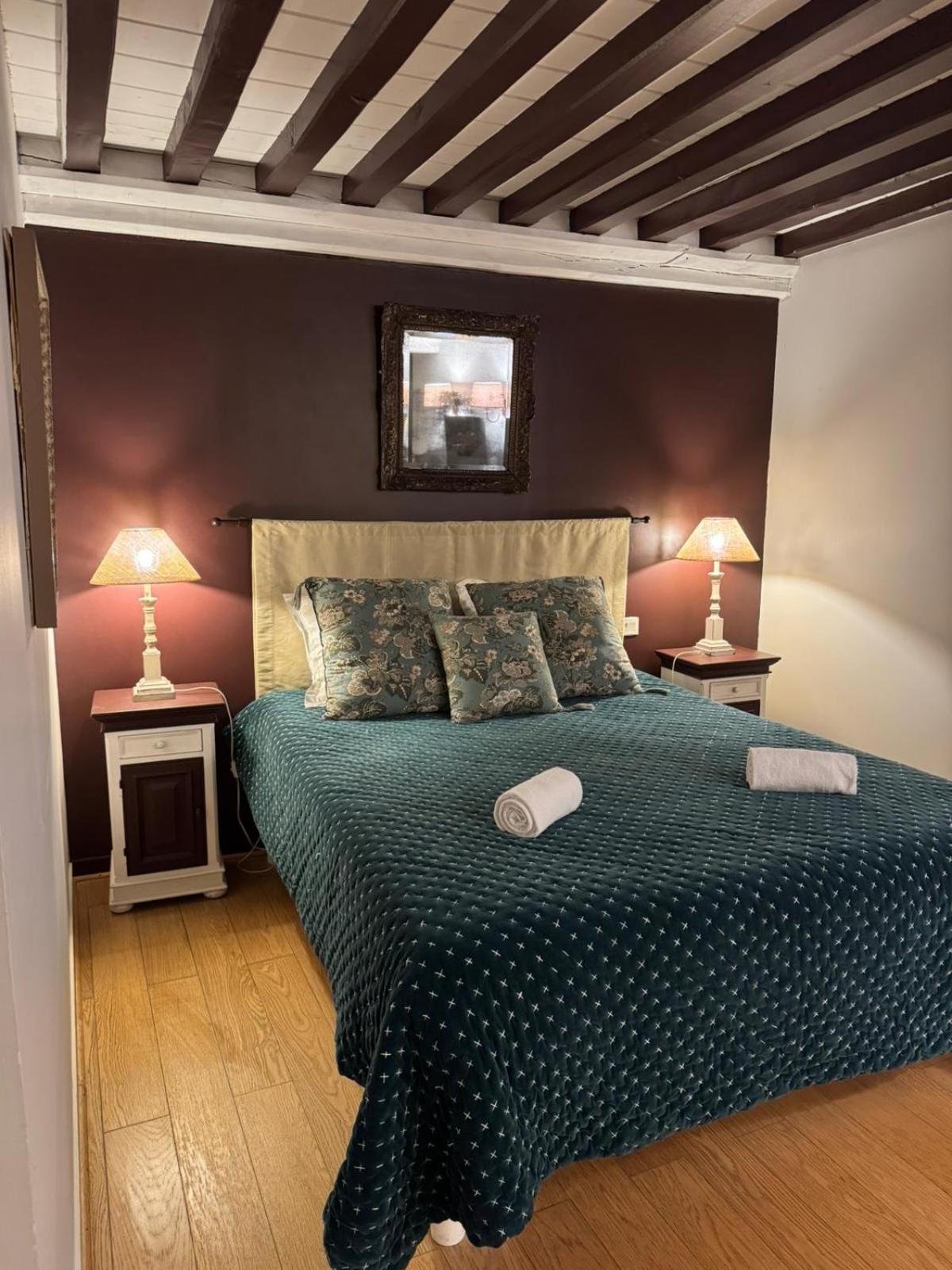 Bed & Breakfast La Cour Sainte Catherine Demeure De Charme