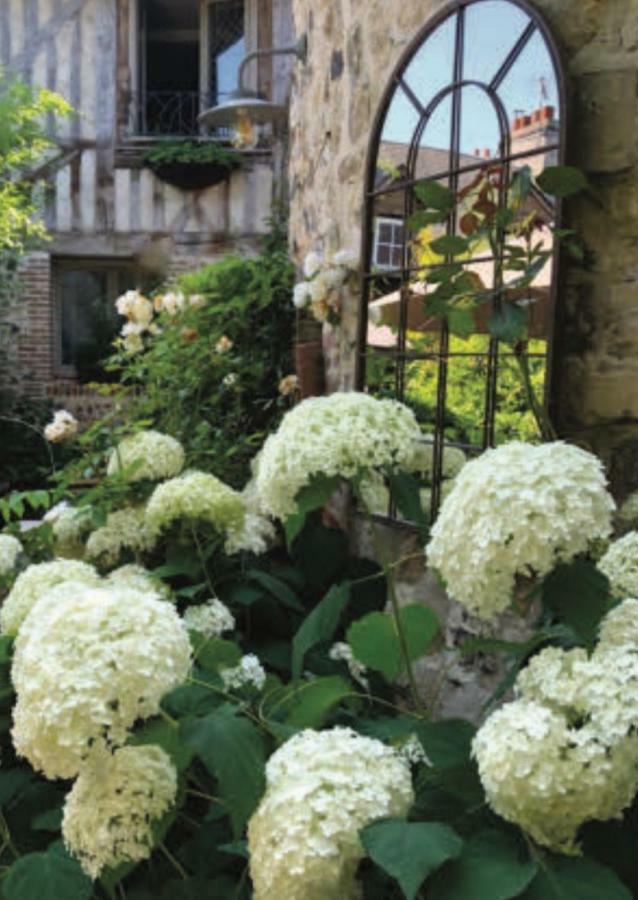 Bed & Breakfast La Cour Sainte Catherine Demeure De Charme 3*